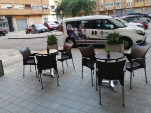Terraza de la residencia en Valencia Instituto Geriatrico