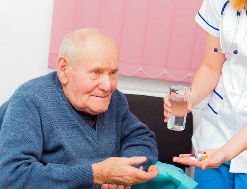 ¿Puede una persona con demencia senil o Alzheimer vivir sola?
